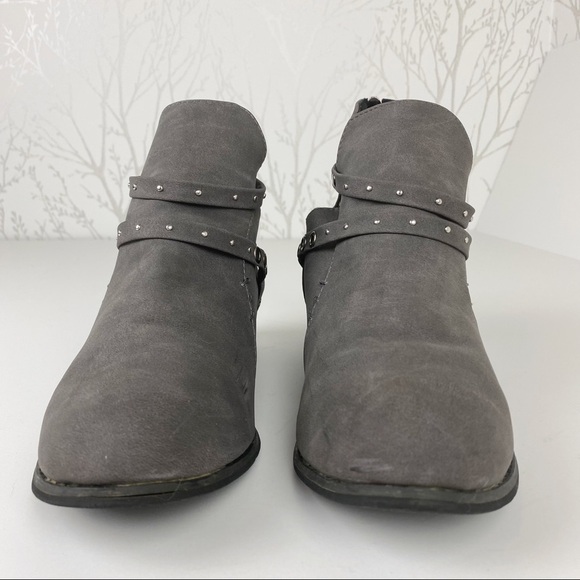 NAUGHTY MONKEY Gray Leather Grommet Strap Block Ankle Boot Bootie Size 40 - Picture 5 of 12